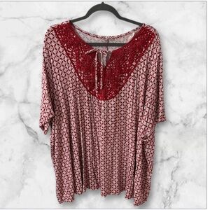 Catherines red and white patterned lace front short sleeve top size 3x no tag
